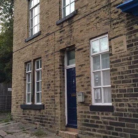 Gateway Lodge Cleckheaton Esterno foto